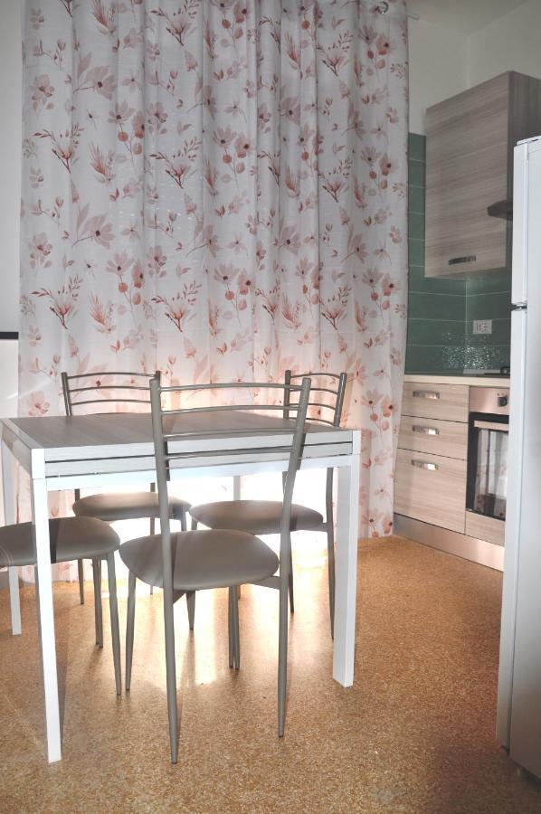 Viale Repubblica 307 6 Appartement Pietra Ligure Buitenkant foto