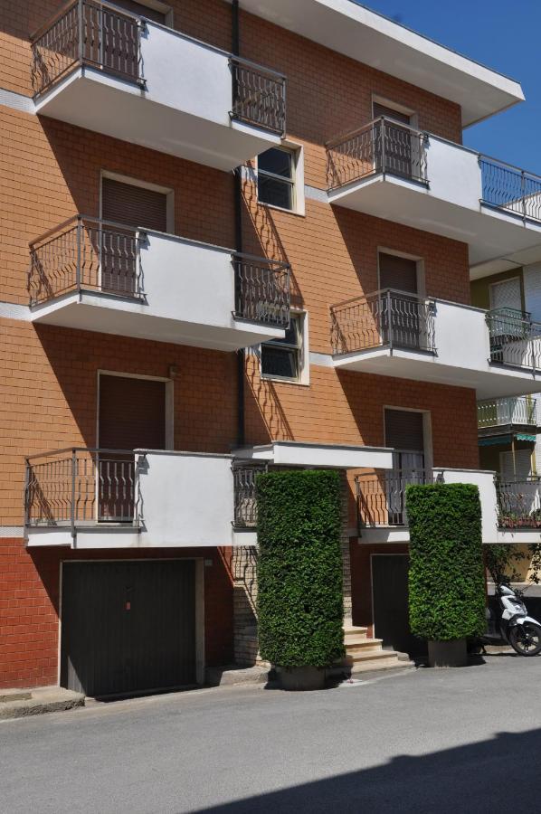 Viale Repubblica 307 6 Appartement Pietra Ligure Buitenkant foto